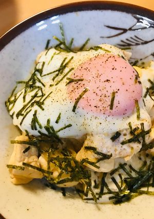 鶏肉とミニ豆腐の目玉焼き親子丼-レシピのメイン写真