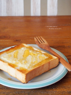 カルピス風味のハニーチーズトースト-レシピのメイン写真