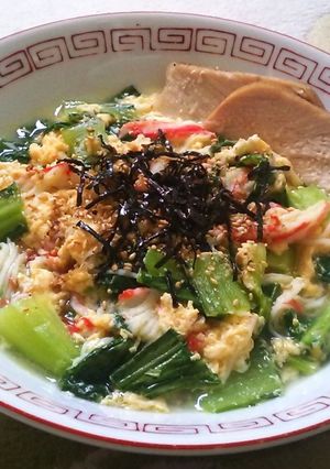 チンゲン菜とカニカマで卵とじ塩ラーメン✿-レシピのメイン写真