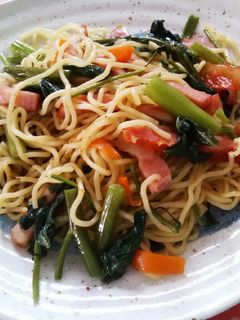 空芯菜とベーコンの塩焼きそば ペペロン風-レシピのメイン写真
