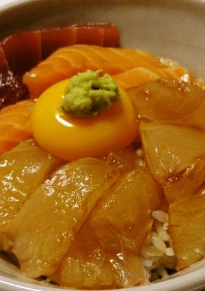 刺身パックが極旨！みなと食堂風漬け海鮮丼-レシピのメイン写真
