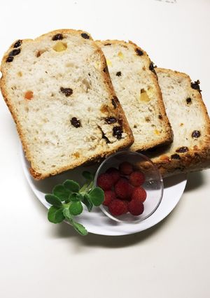 ぷくぷくブドウ酵母のレーズンパン-レシピのメイン写真