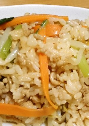 あなた好みの辛さで☆ビビンパ風チャーハン-レシピのメイン写真