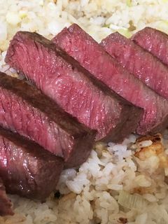 ガーリックライスのステーキ丼-レシピのメイン写真