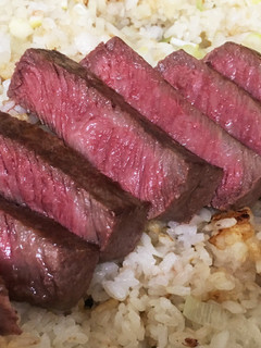 ガーリックライスのステーキ丼-レシピのメイン写真