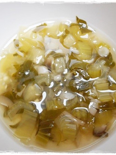 離乳食完了期 小松菜なすしめじのお味噌汁-レシピのメイン写真