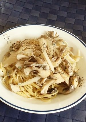 ブルーチーズと舞茸の濃厚クリームパスタ-レシピのメイン写真