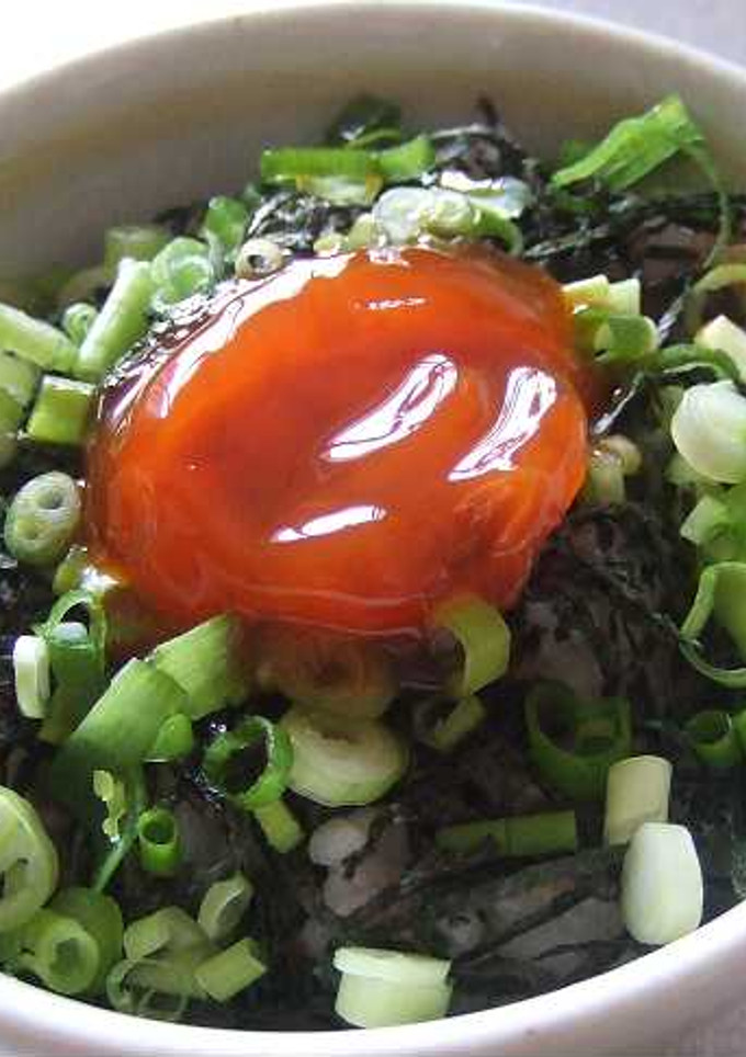 ✿卵黄のしょうゆ漬けのせご飯✿-レシピのメイン写真