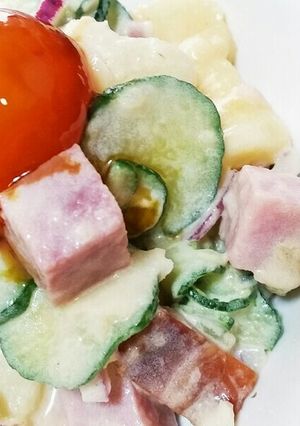 黄身の醤油漬けのっけポテサラ-レシピのメイン写真