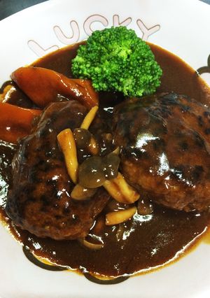 絶対失敗無し！簡単煮込みハンバーグ-レシピのメイン写真