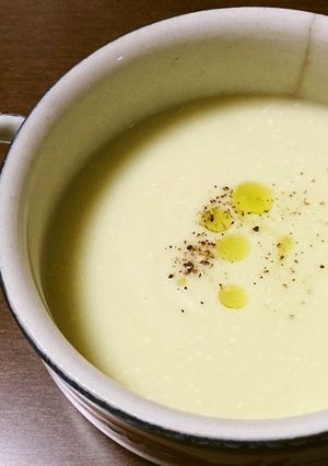 カリフラワーと豆乳のポタージュスープ-レシピのメイン写真