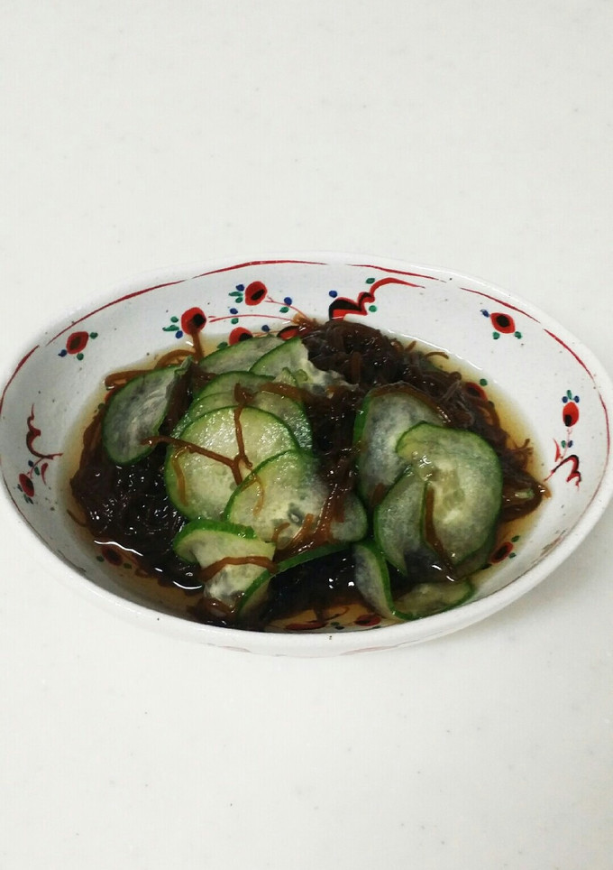 簡単三杯酢で♪さっぱりもずくの酢の物-レシピのメイン写真