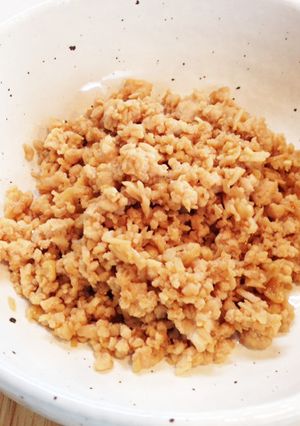 しっとりフワフワ♪の鶏そぼろ-レシピのメイン写真
