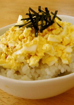 卵サンドのあまった卵で　たまごごはん♪-レシピのメイン写真