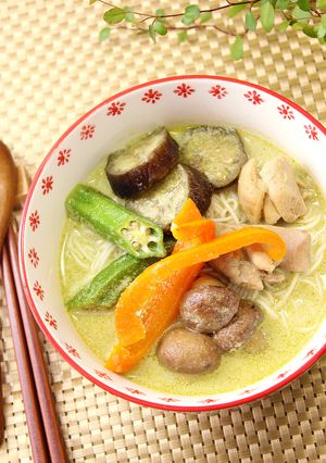 グリーンスープカレーでそうめん-レシピのメイン写真