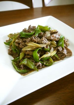 牛肉のピーマンと長葱のニンニク醤油炒め♪-レシピのメイン写真