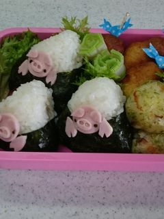 おにぎりからぶたさんキャラ弁-レシピのメイン写真