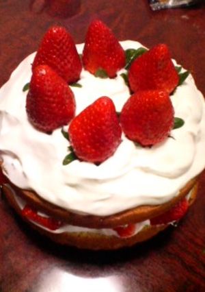 イチゴと生クリームのショートケーキ-レシピのメイン写真