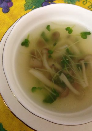 しめじとカイワレのスープ-レシピのメイン写真