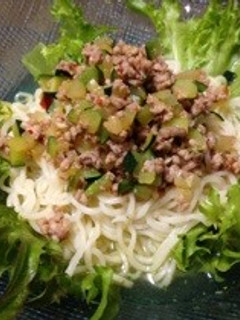 ズッキーニ入り肉味噌の冷ラーメン-レシピのメイン写真