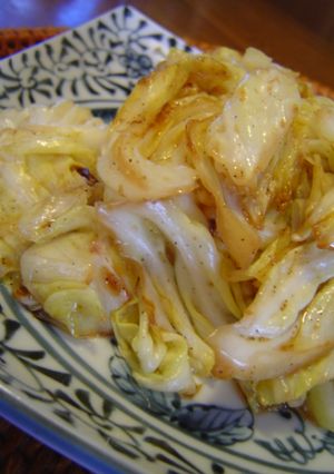 キャベツだけ蒸し焼きにしました-レシピのメイン写真