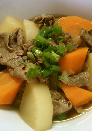 簡単 和食！ 牛肉と 大根 人参の煮物-レシピのメイン写真