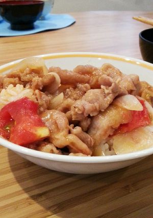 こども大好き♪簡単豚トマト丼-レシピのメイン写真