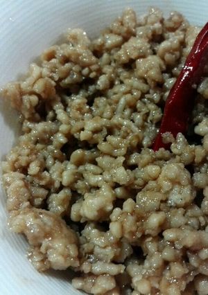 濃いめの味つけで色々使える！とりそぼろ-レシピのメイン写真