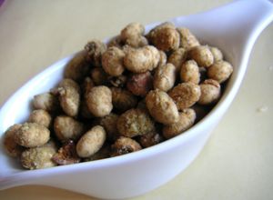 節分の余り豆で「炒り大豆の砂糖がけ」-レシピのメイン写真