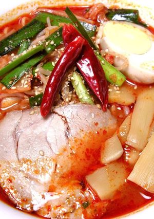 サッポロ一番で激辛地獄ラーメン！-レシピのメイン写真