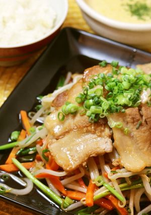 簡単料理☆6食材でできる豚肉の野菜炒め-レシピのメイン写真