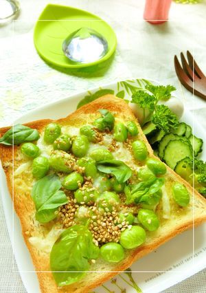 バジル×ゆず胡椒風味　枝豆トースト-レシピのメイン写真