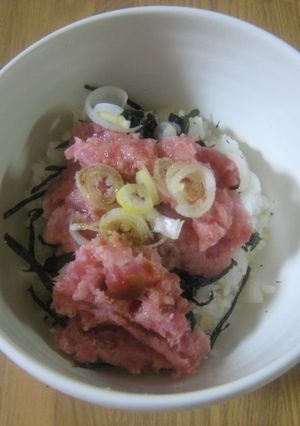 ごま油が決め手♪ネギトロ丼-レシピのメイン写真