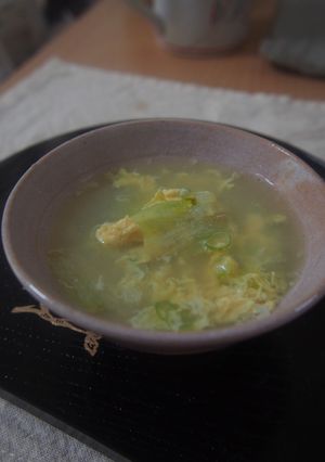 玉葱とレタスの卵スープ-レシピのメイン写真