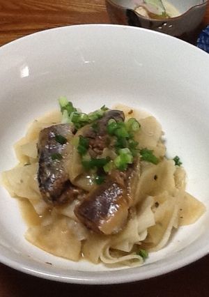イワシ缶詰で、ヒラヒラ大根の味噌煮-レシピのメイン写真