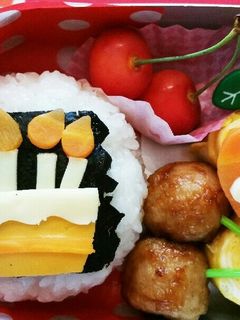 キャラ弁☆お誕生日-レシピのメイン写真