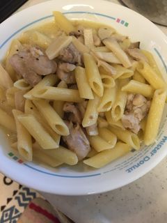 鳥もも肉とエリンギとペンネのクリーム煮-レシピのメイン写真