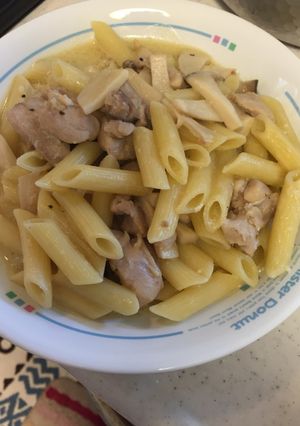 鳥もも肉とエリンギとペンネのクリーム煮-レシピのメイン写真