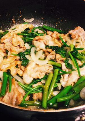 夏バテ防止!豚肉と空芯菜のニンニク炒め-レシピのメイン写真