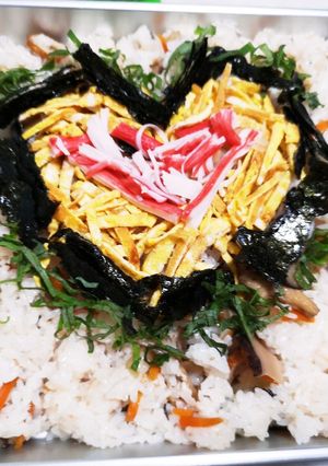 特別な日に休みに作ろう！ちらし寿司-レシピのメイン写真