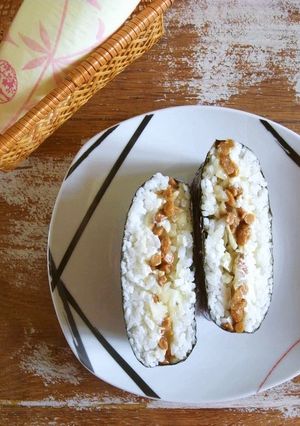 納豆とクリームチーズのおにぎらず-レシピのメイン写真