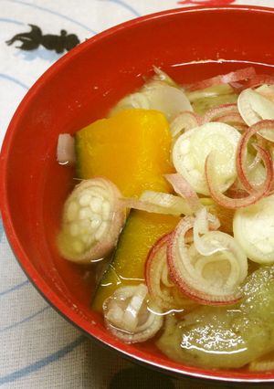 夏が来た☀茗荷と南瓜・玉ねぎのお味噌汁-レシピのメイン写真
