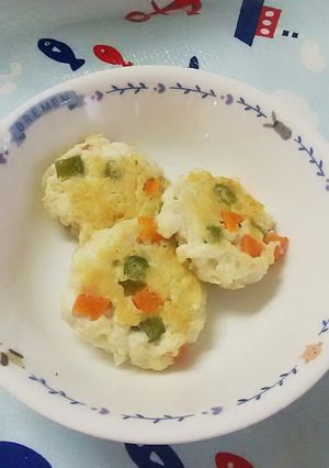 離乳食後期☆ふわふわ豆腐ハンバーグ-レシピのメイン写真
