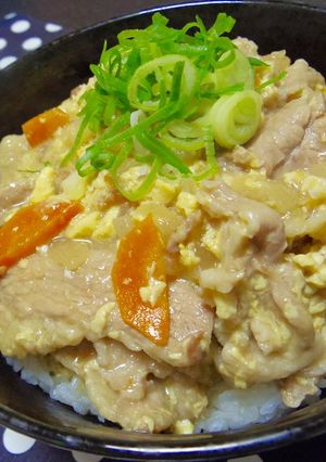 丼・おかずに♪豚肉×玉ねぎ♡たまごとじ-レシピのメイン写真