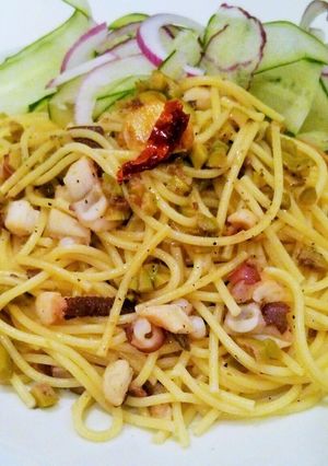 タコとオリーブの実のスパゲッティ-レシピのメイン写真
