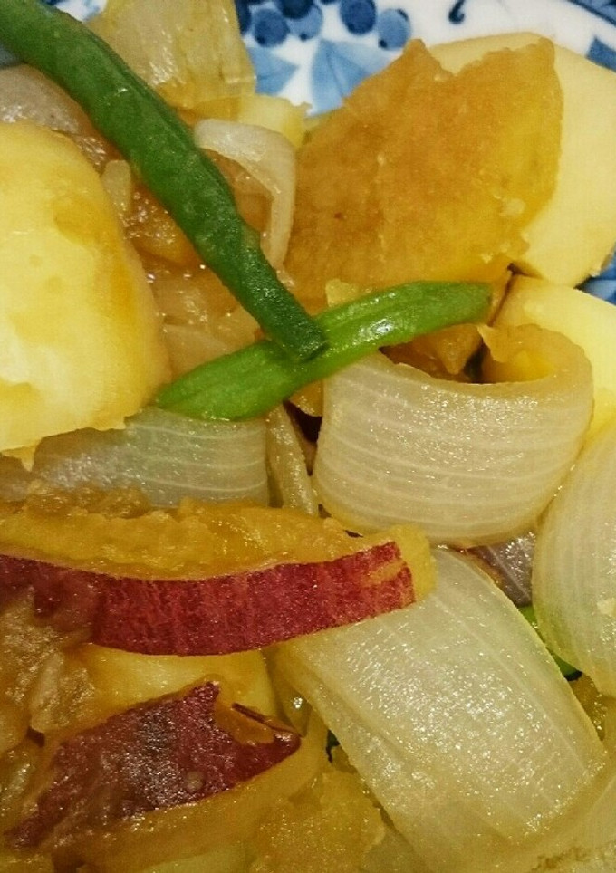 簡単♪さつまいもじゃがいも玉ねぎの煮物-レシピのメイン写真