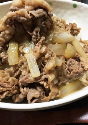 ディナーパンで☆牛丼-レシピのメイン写真
