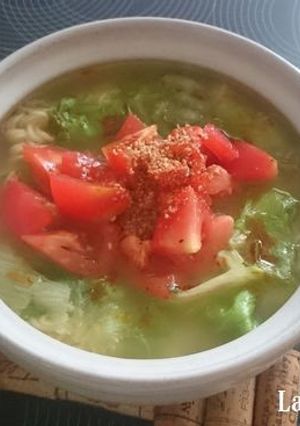 夏にサッパリ！レタス＆トマトの塩ラーメン-レシピのメイン写真