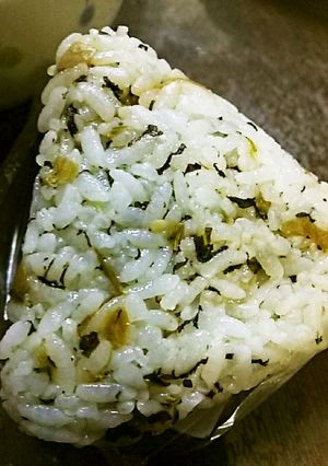 野沢菜の油炒めの混ぜおにぎり-レシピのメイン写真