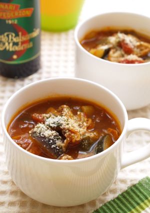 りんごとバルサミコのチキンカレースープ-レシピのメイン写真